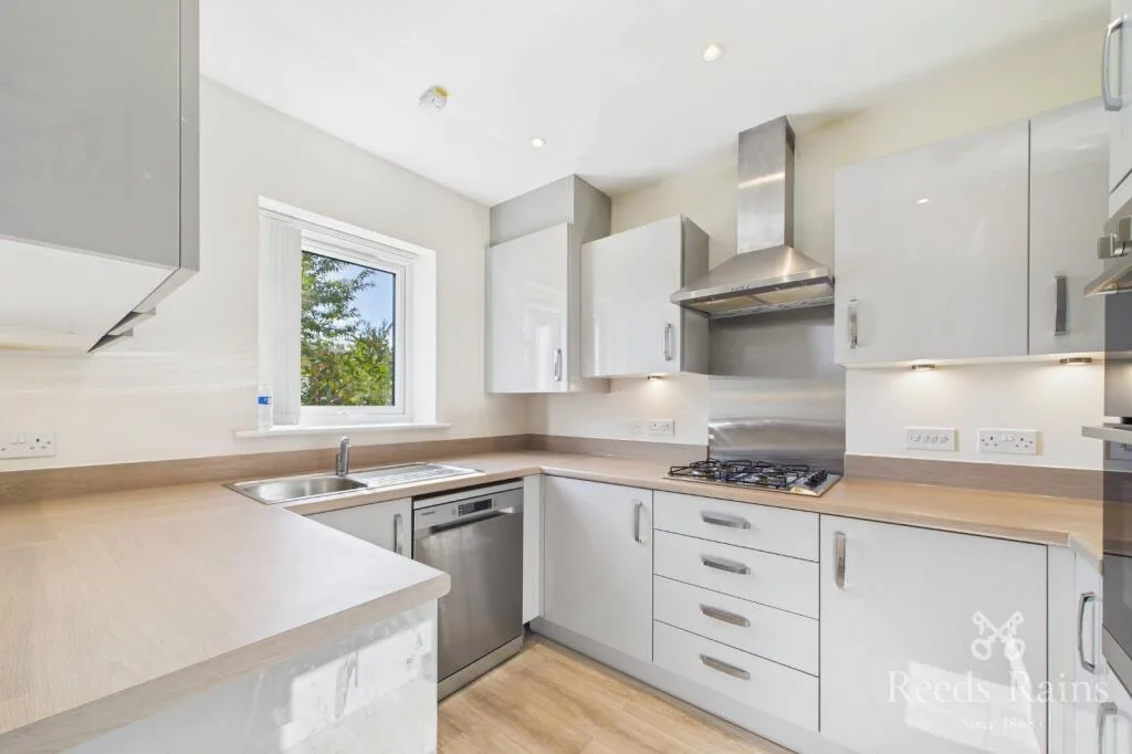 4 bedroom terraced house for rent
