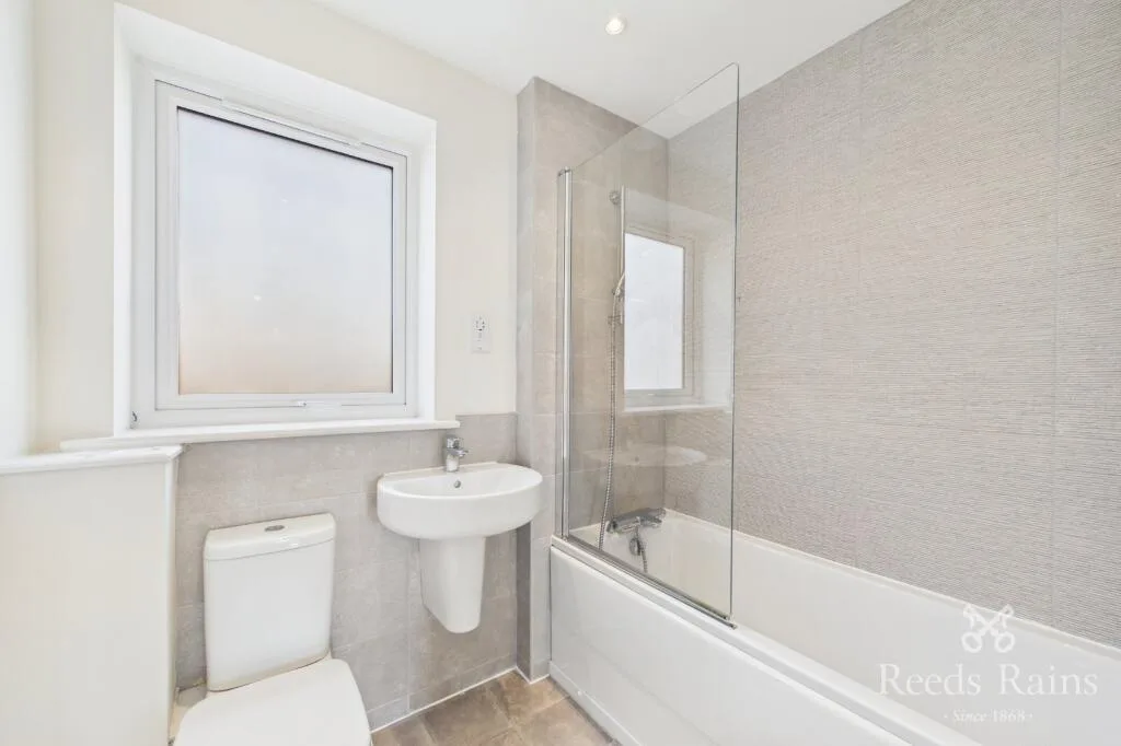 4 bedroom terraced house for rent