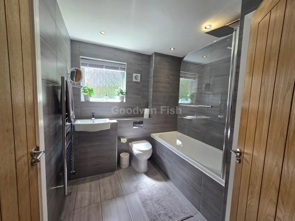 3 bedroom apartment for rent
