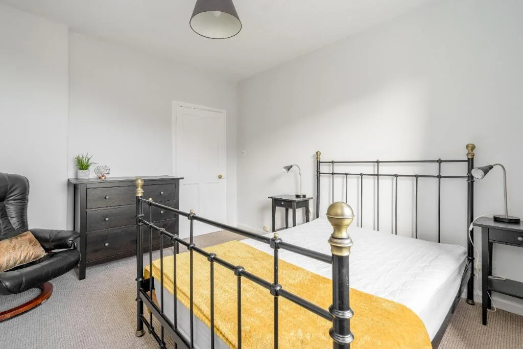 2 bedroom flat for rent