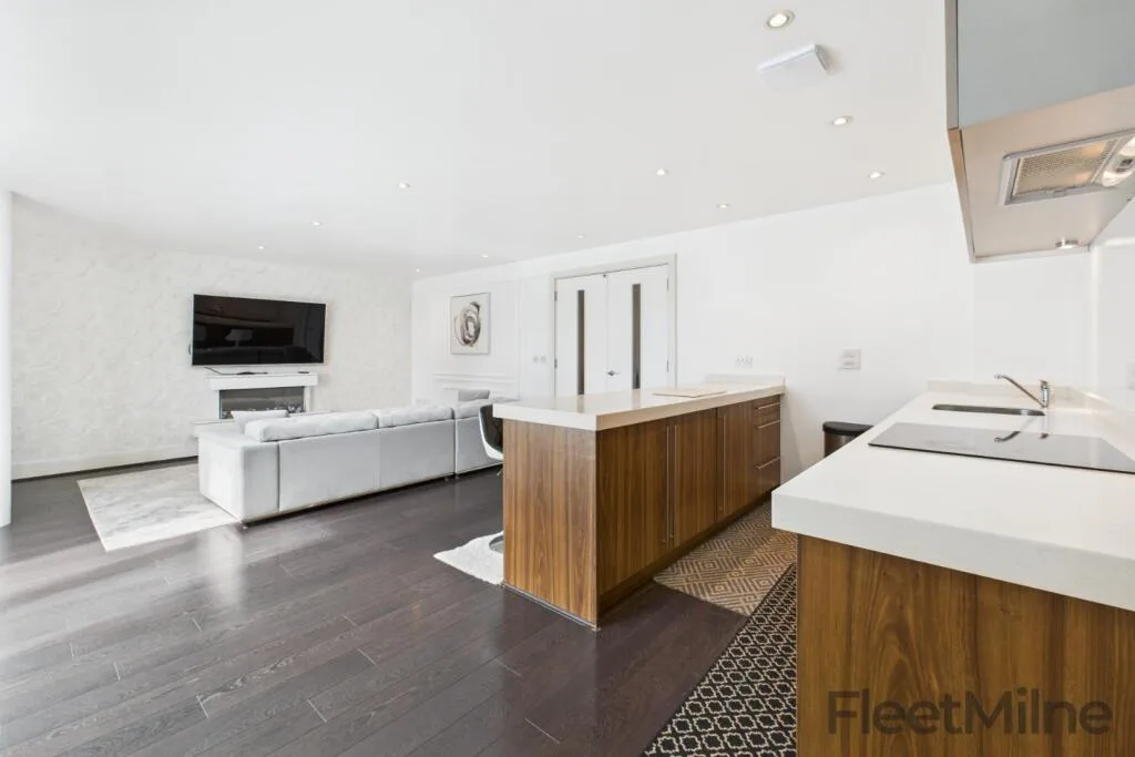 2 bedroom penthouse for rent