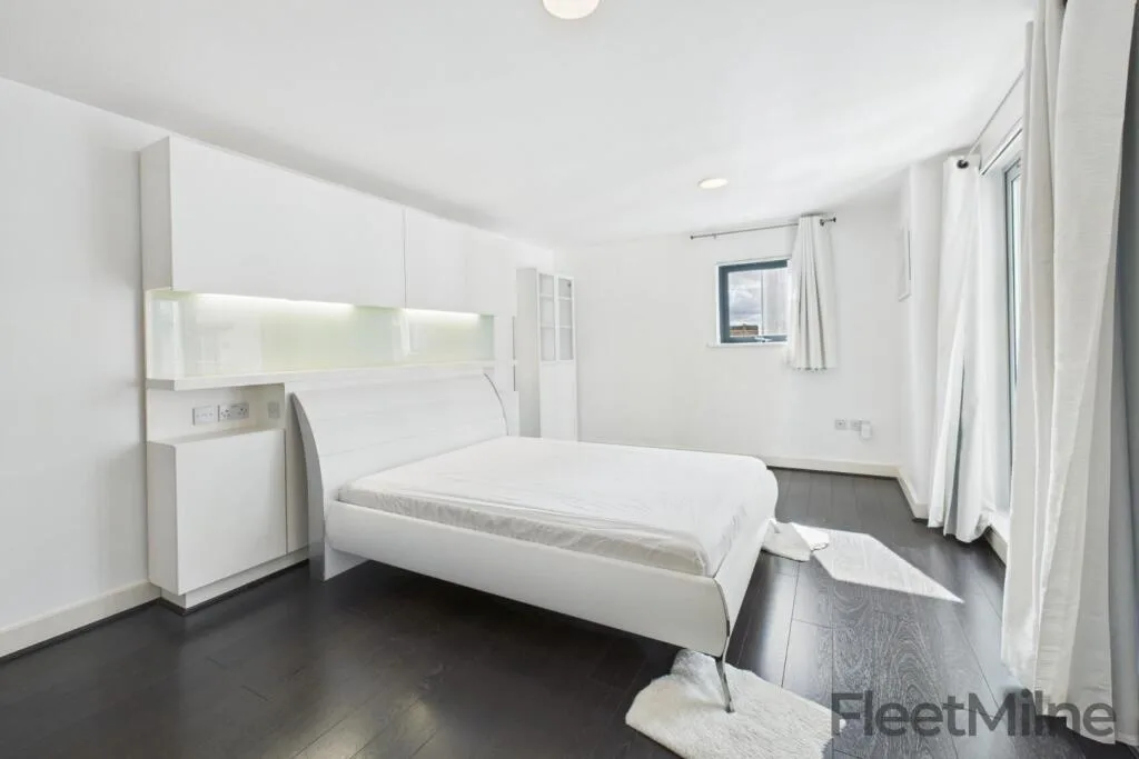 2 bedroom penthouse for rent
