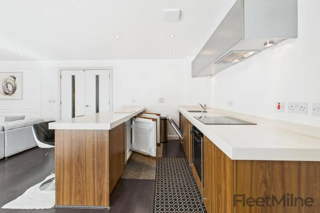 2 bedroom penthouse for rent