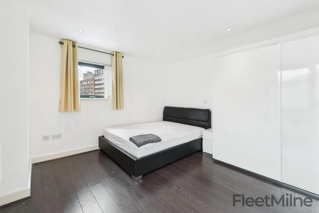 2 bedroom penthouse for rent