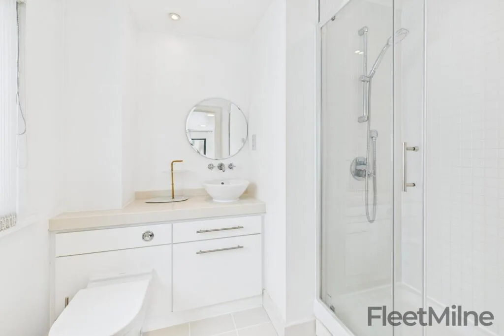 2 bedroom penthouse for rent