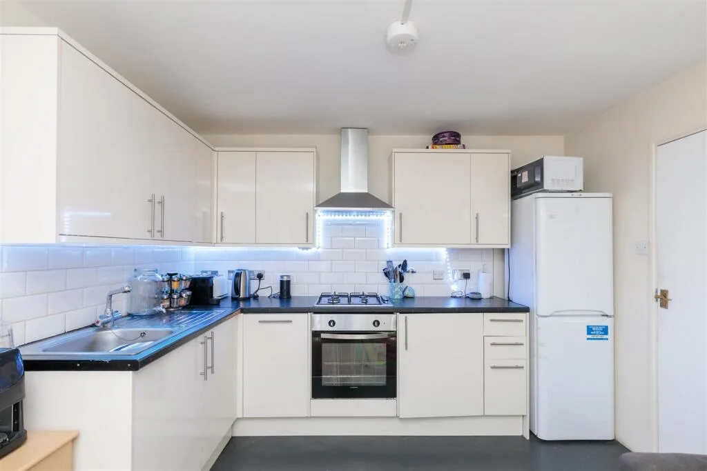 4 bedroom house for rent
