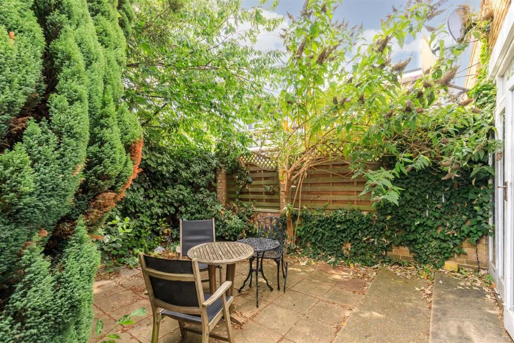 4 bedroom house for rent