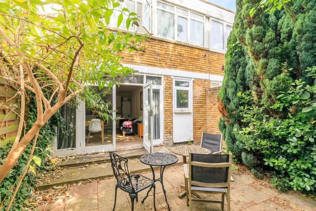4 bedroom house for rent