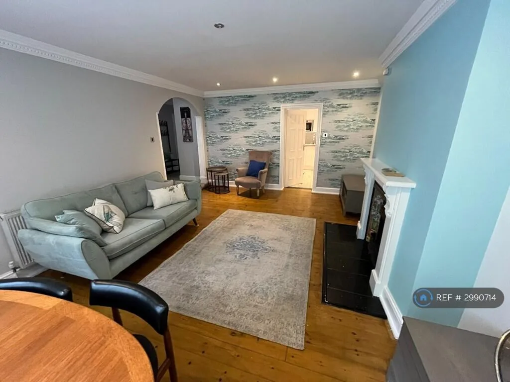 2 bedroom flat for rent