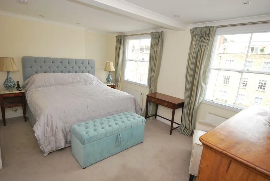 5 bedroom terraced house for rent
