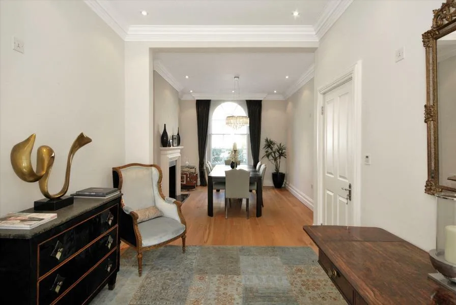 5 bedroom terraced house for rent