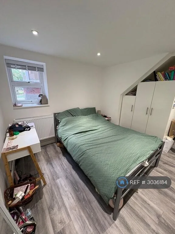 3 bedroom flat for rent