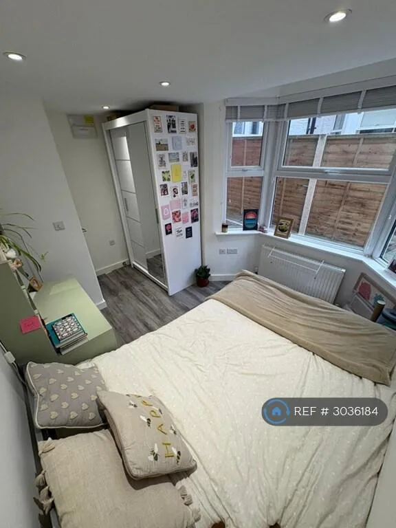 3 bedroom flat for rent