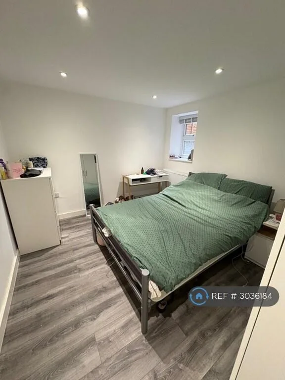 3 bedroom flat for rent