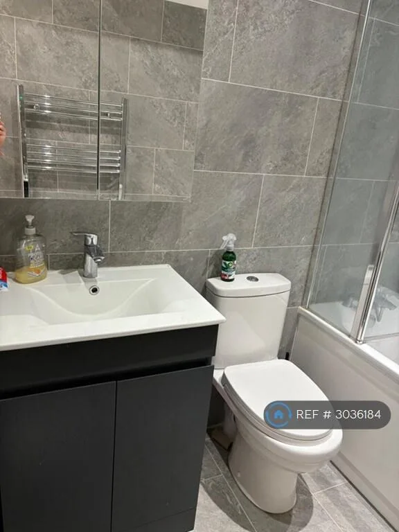 3 bedroom flat for rent