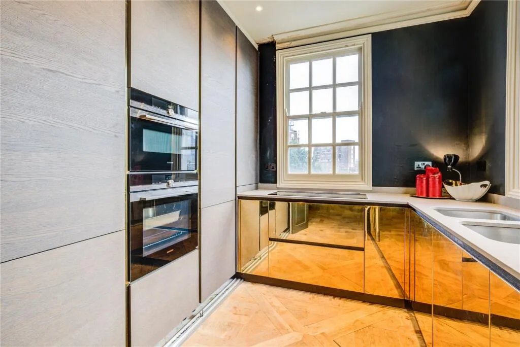 2 bedroom penthouse for rent