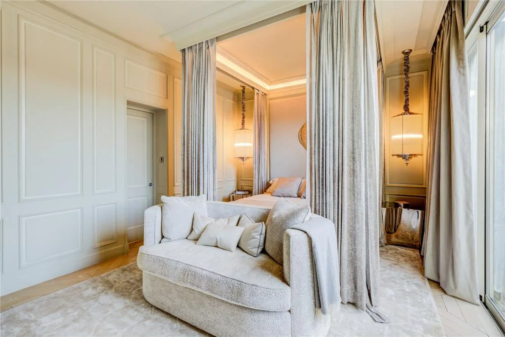 2 bedroom penthouse for rent