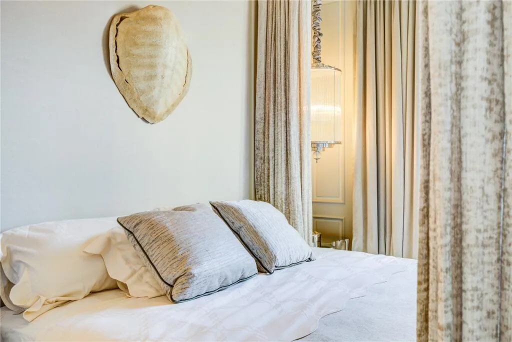2 bedroom penthouse for rent