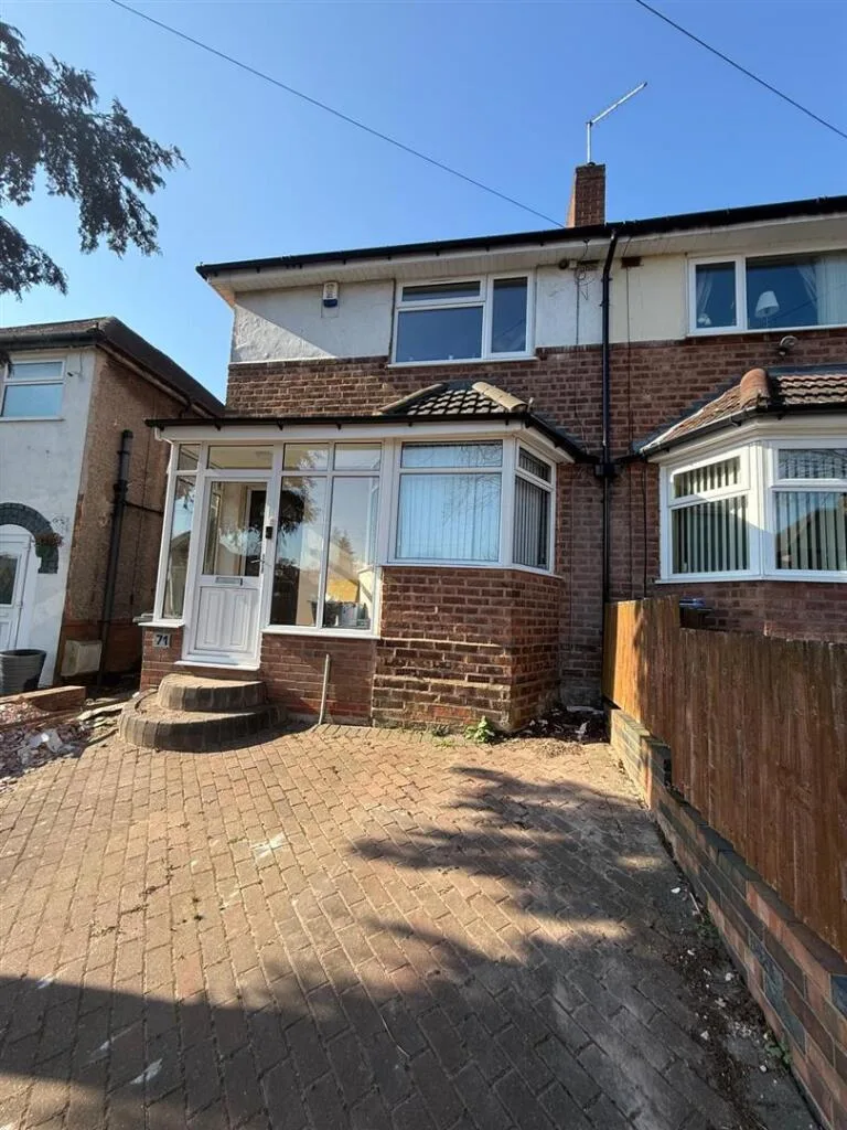 2 bedroom house for rent