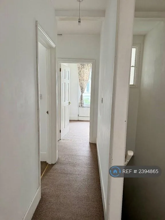 2 bedroom maisonette for rent
