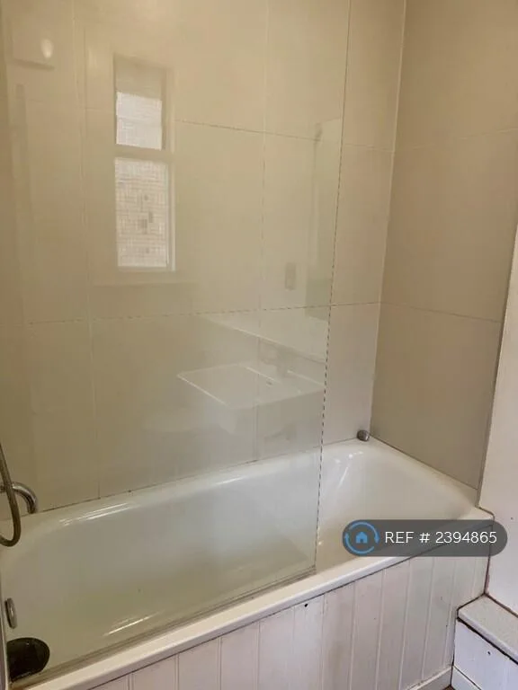 2 bedroom maisonette for rent