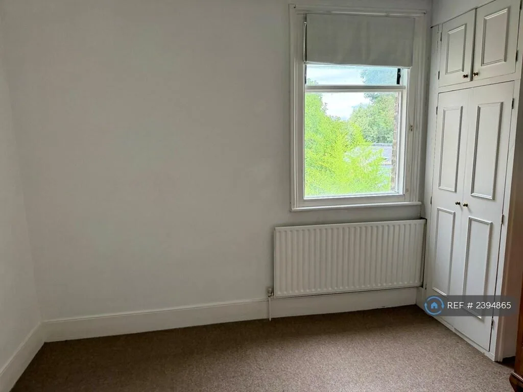 2 bedroom maisonette for rent