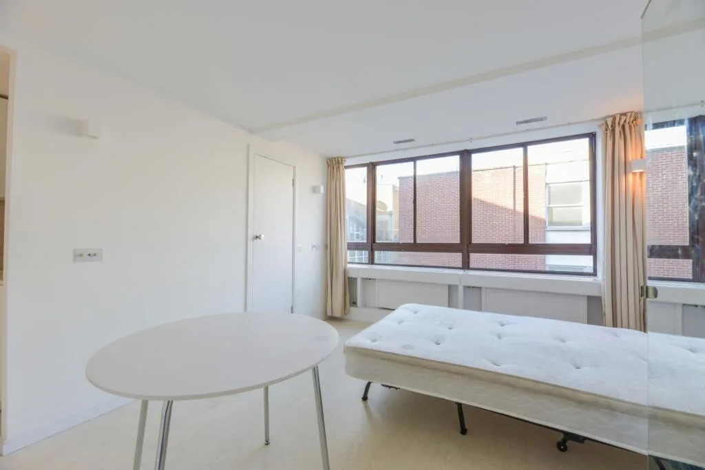Studio flat for rent