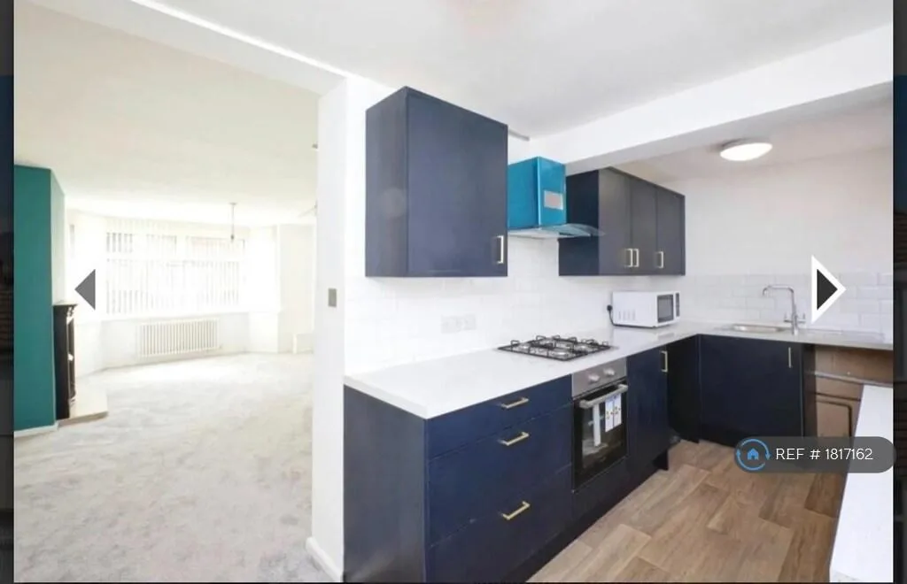 3 bedroom semi-detached house for rent
