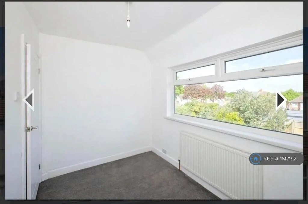 3 bedroom semi-detached house for rent