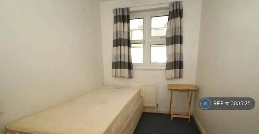 3 bedroom end of terrace house for rent
