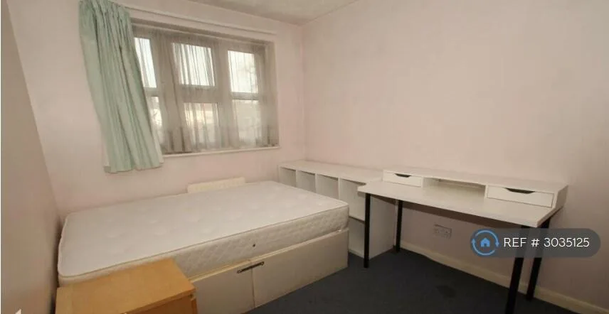 3 bedroom end of terrace house for rent