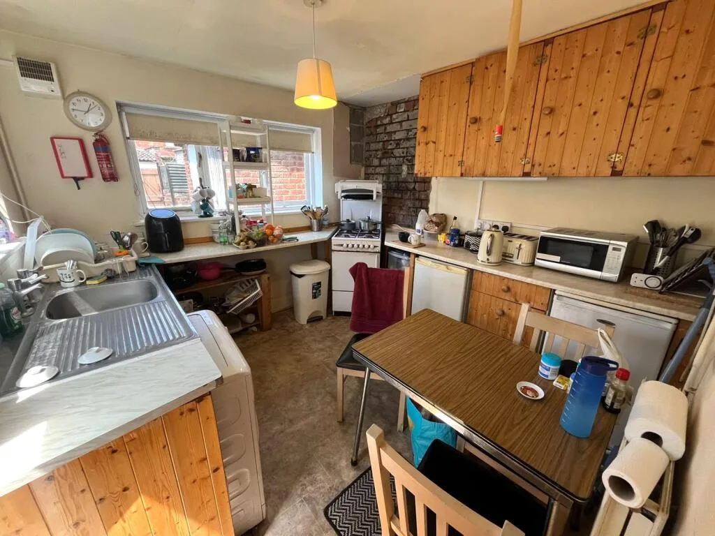 1 bedroom house for rent