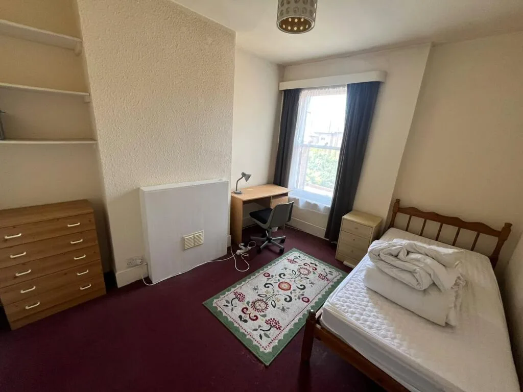 1 bedroom house for rent