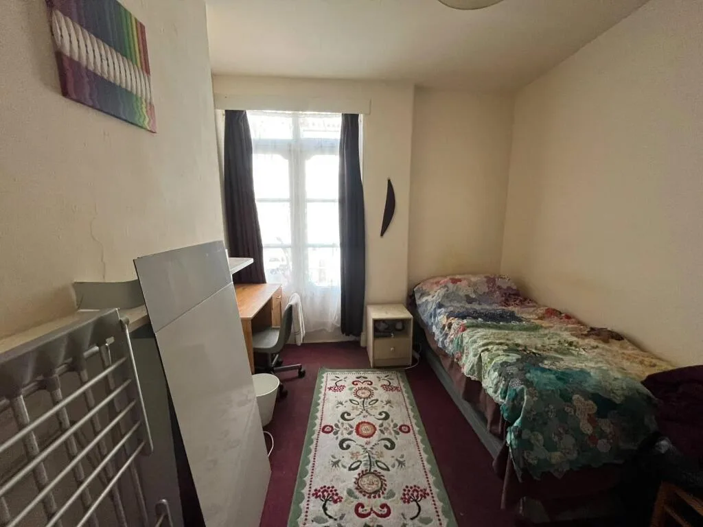1 bedroom house for rent