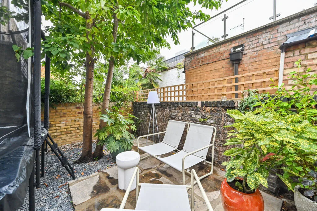 2 bedroom terraced house for rent