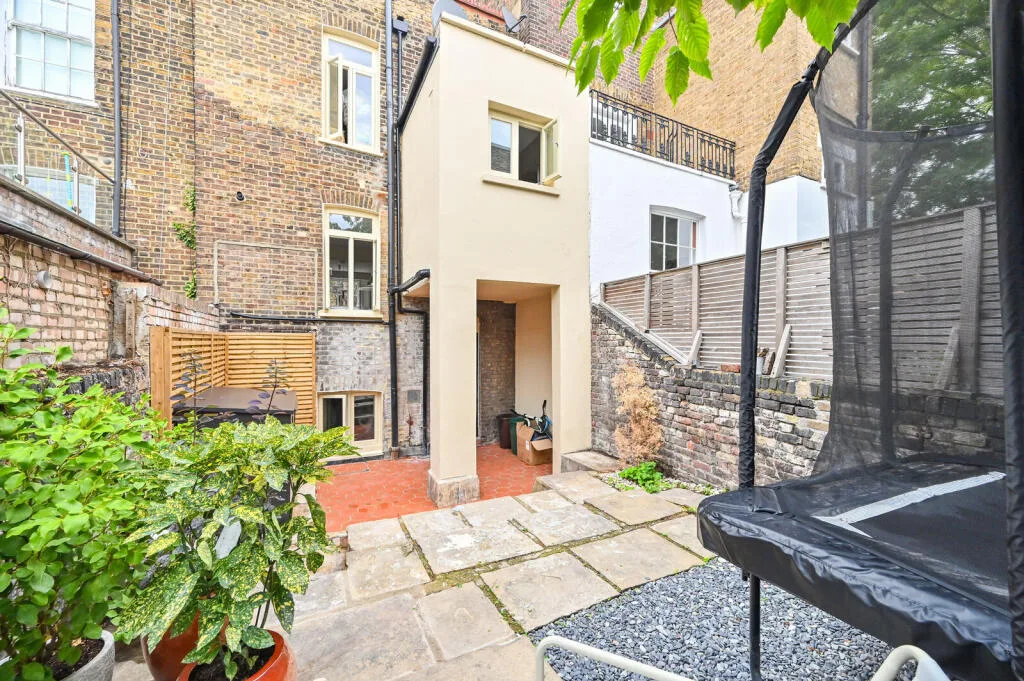 2 bedroom terraced house for rent