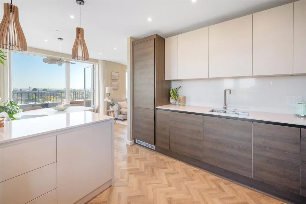 3 bedroom flat for rent