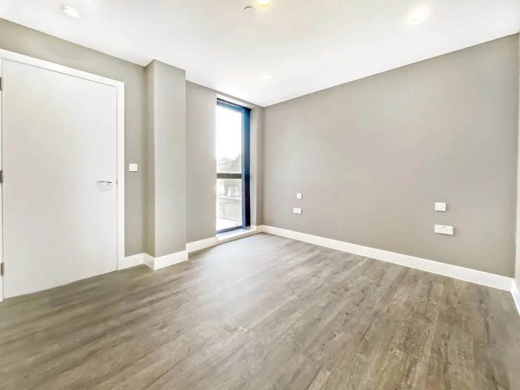 2 bedroom end of terrace house for rent