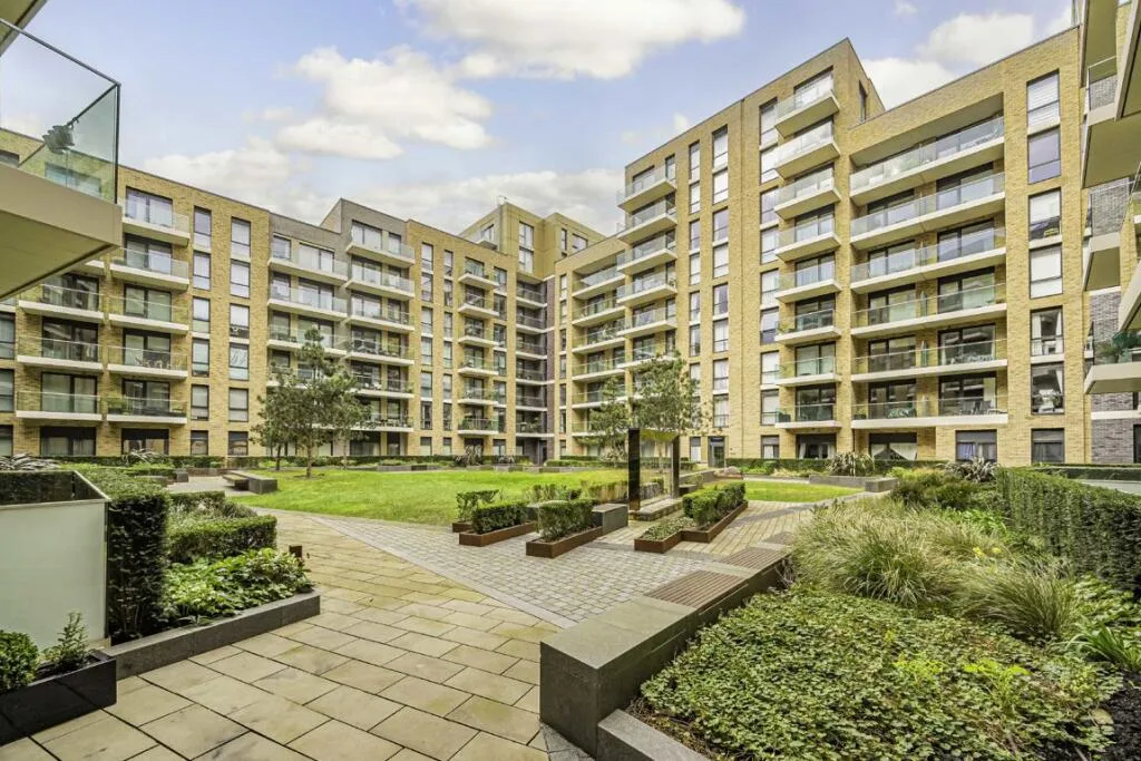 3 bedroom flat for rent