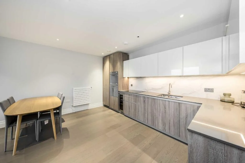 3 bedroom flat for rent