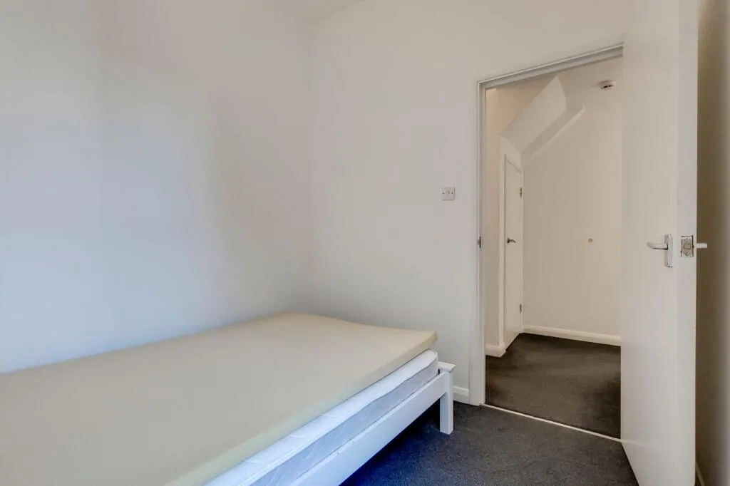 2 bedroom ground floor flat for rent