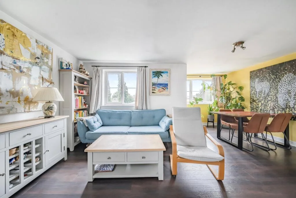 2 bedroom flat for rent