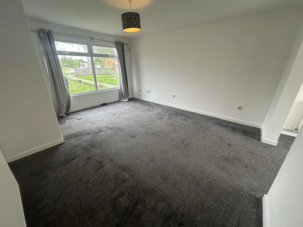 3 bedroom end of terrace house for rent