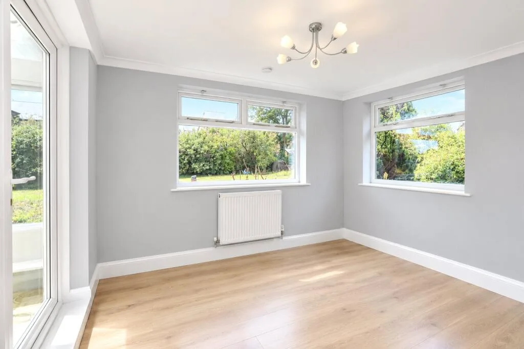 4 bedroom bungalow for rent