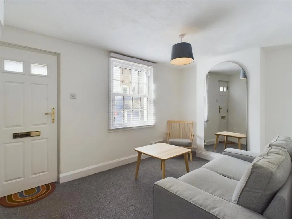 2 bedroom terraced house for rent