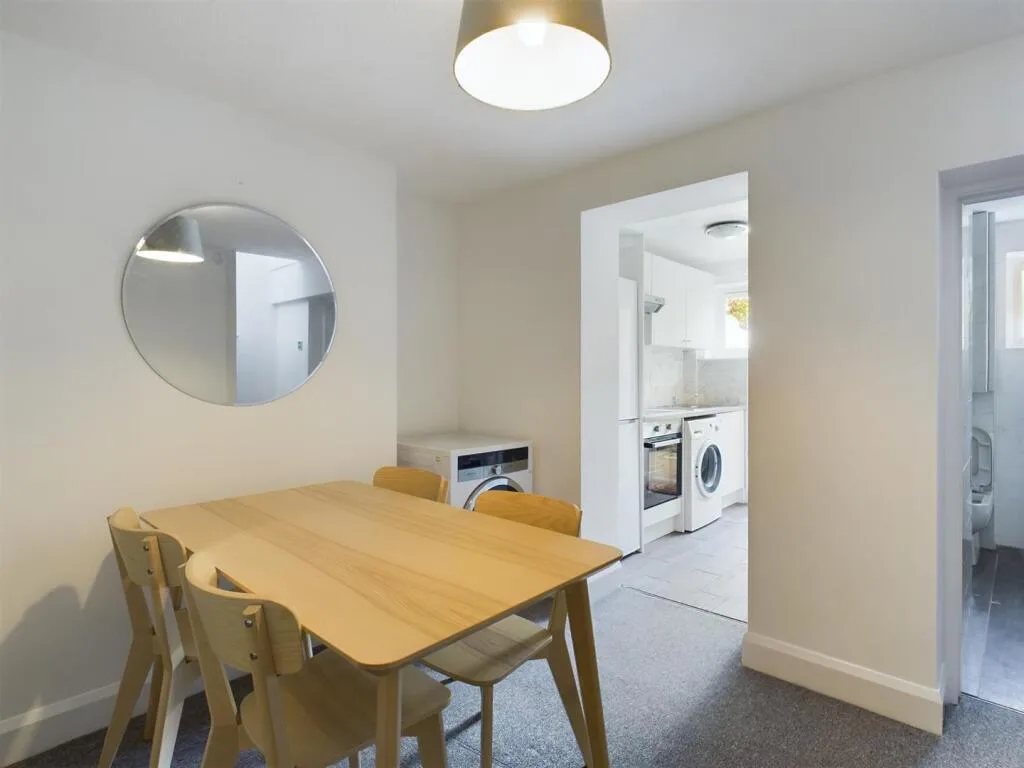 2 bedroom terraced house for rent