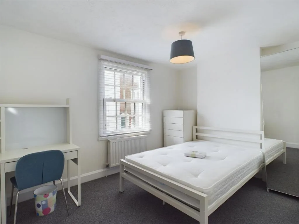 2 bedroom terraced house for rent