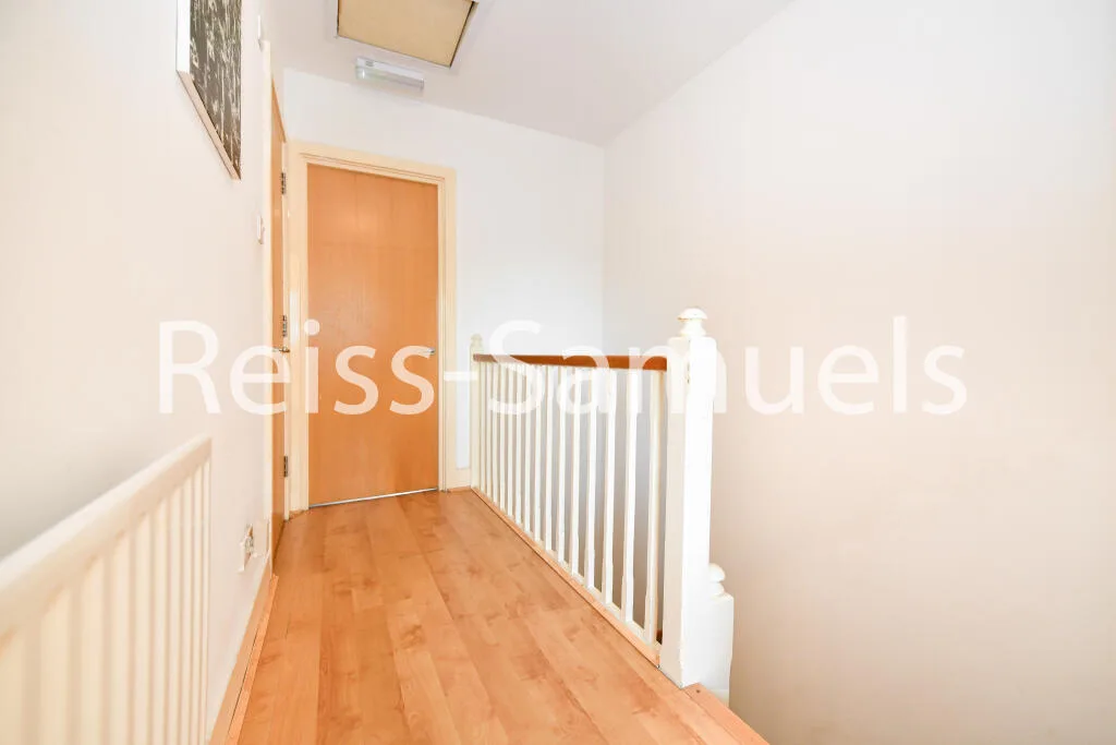 5 bedroom terraced house for rent