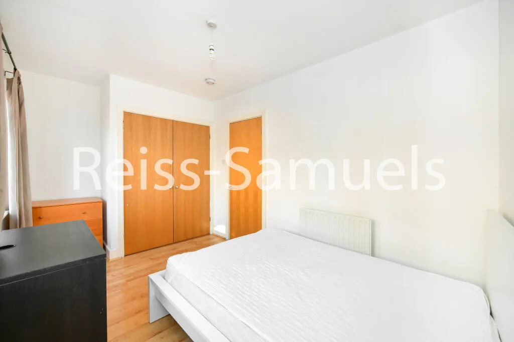 5 bedroom terraced house for rent