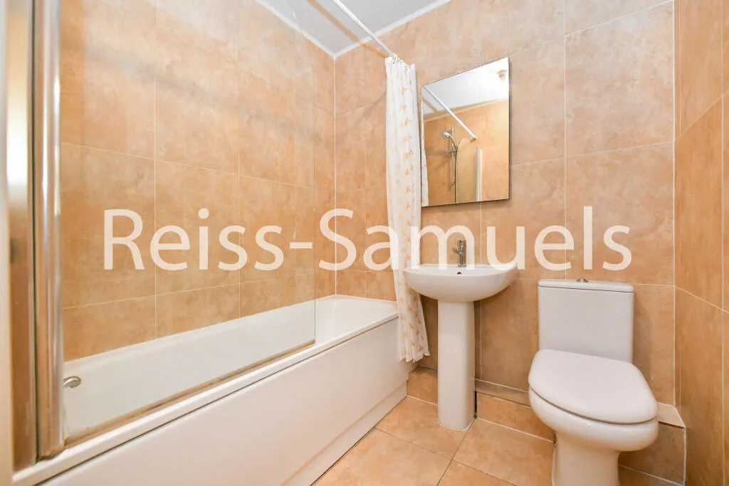 5 bedroom terraced house for rent